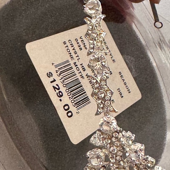 Bridal headpiece - Picture 3 of 3